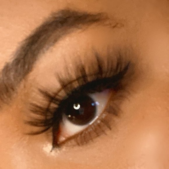 Bad Bitch lash - Picture 5 of 5